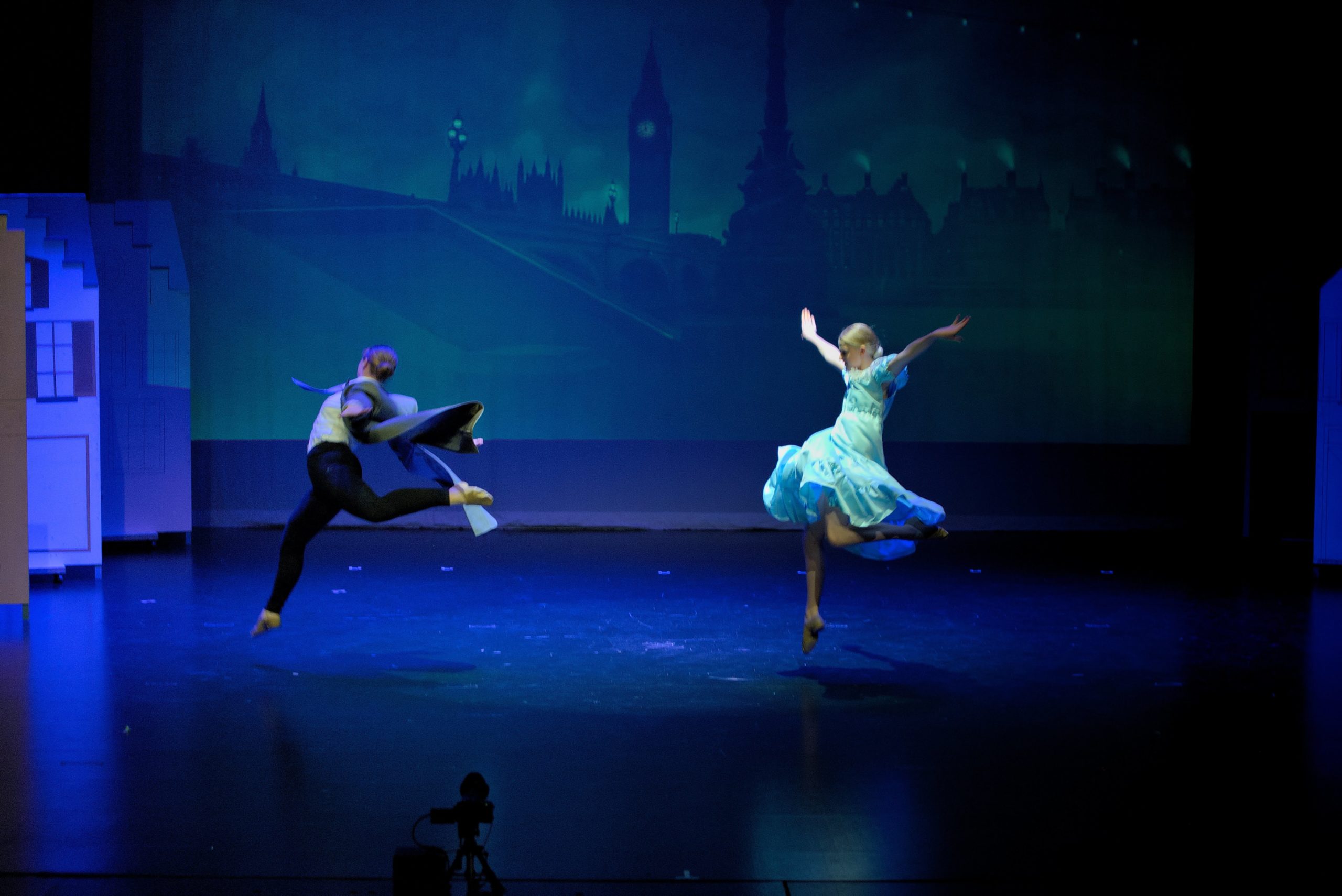 Dansfotografie - Dans ballet show - Peter Pan - Toi, moi et la danse - in CC de stroming (Evergem) & GC de Kluize (Oosterzele)