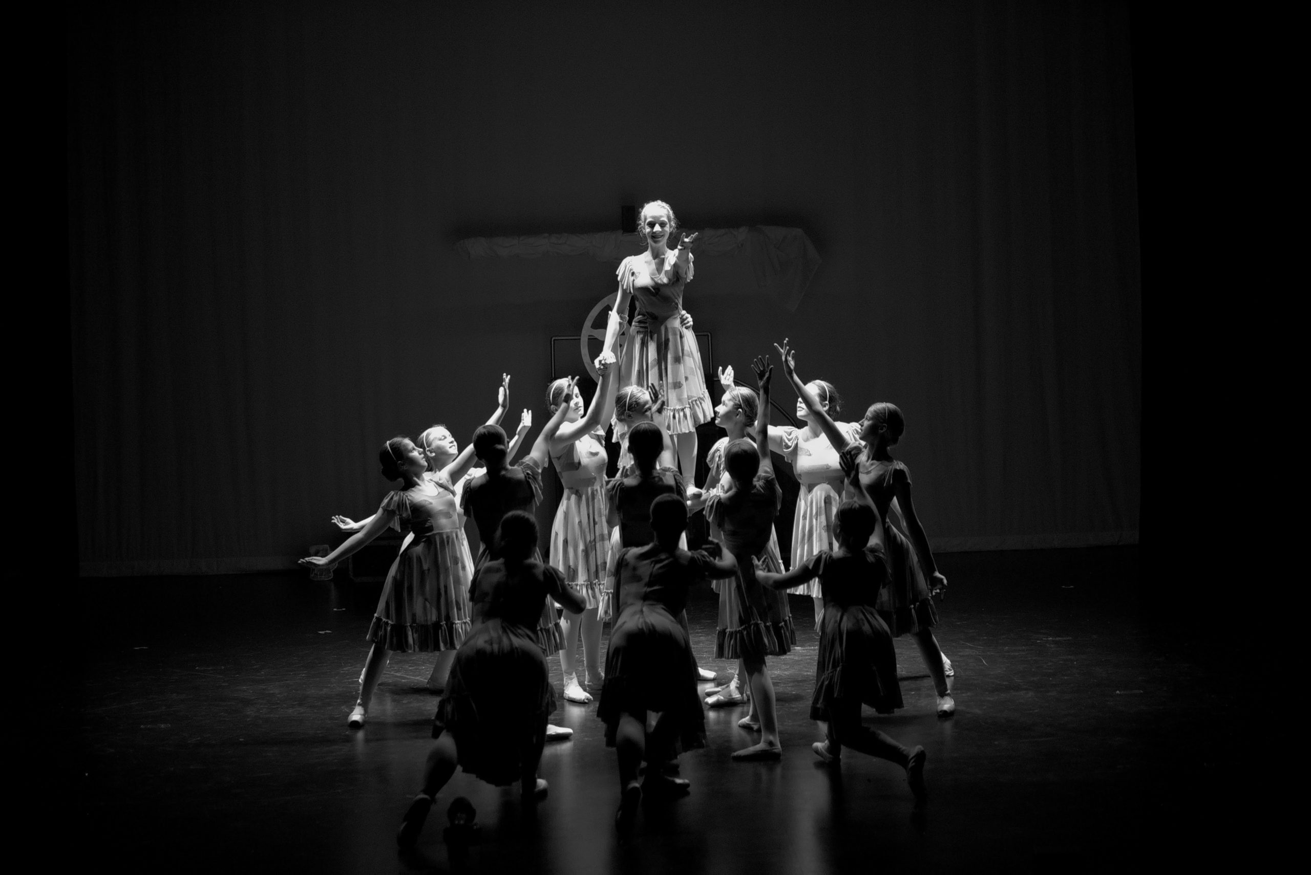 Dansfotografie - Dans ballet show - Peter Pan - Toi, moi et la danse - in CC de stroming (Evergem) & GC de Kluize (Oosterzele)